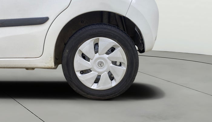2014 Maruti Celerio VXI CNG, CNG, Manual, 97,471 km, Left Rear Wheel