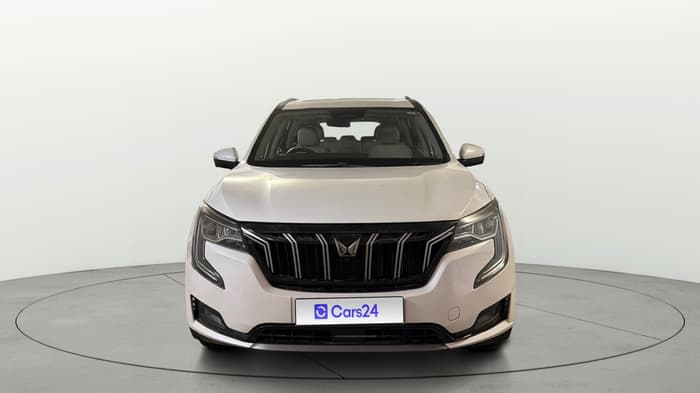 2024 Mahindra XUV700 AX 7 LUXURY P AT 7 STR, Petrol, Automatic, 23,659 km, Front
