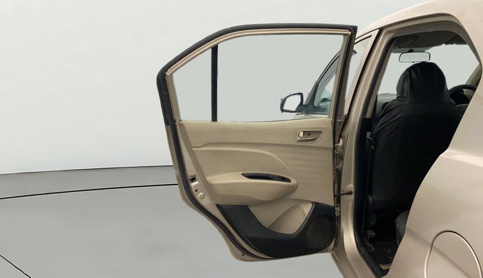 2019 Hyundai NEW SANTRO MAGNA, Petrol, Manual, 60,680 km, LHS Rear Door