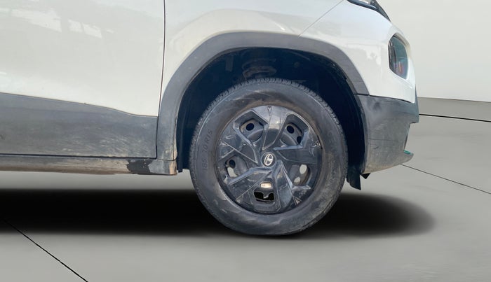 2022 Tata PUNCH ADVENTURE MT, Petrol, Manual, 29,257 km, Right Front Wheel