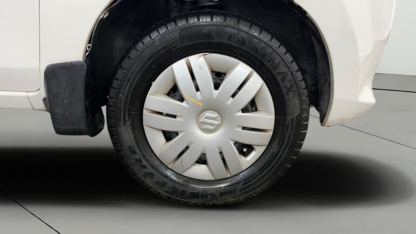 2015 Maruti Alto 800 LXI, Petrol, Manual, 24,402 km, Right Front Wheel