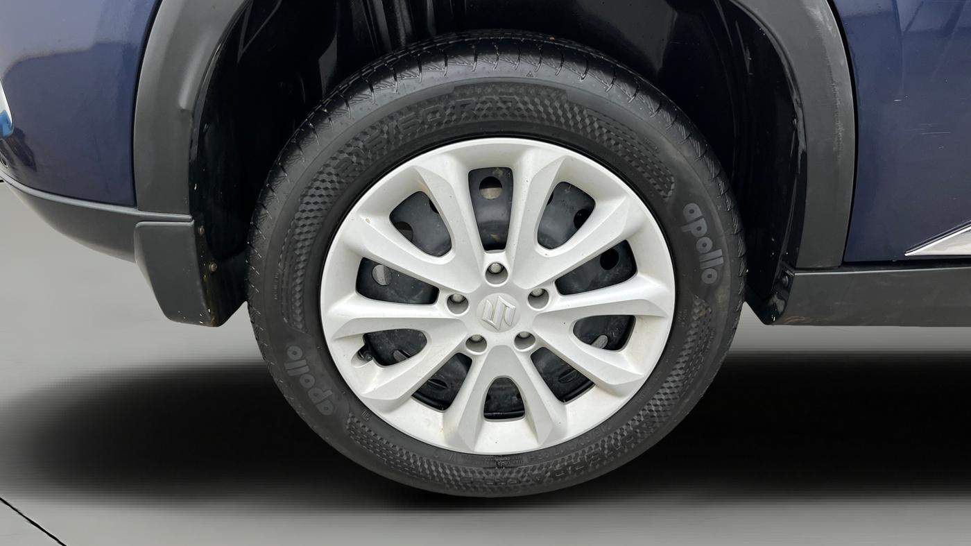 2024 Maruti Grand Vitara SIGMA SMART HYBRID, Petrol, Manual, 17,861 km, Right Rear Wheel
