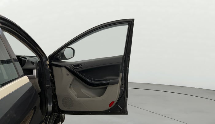 2019 Tata NEXON XMA PETROL, Petrol, Automatic, 51,646 km, RHS Front Door