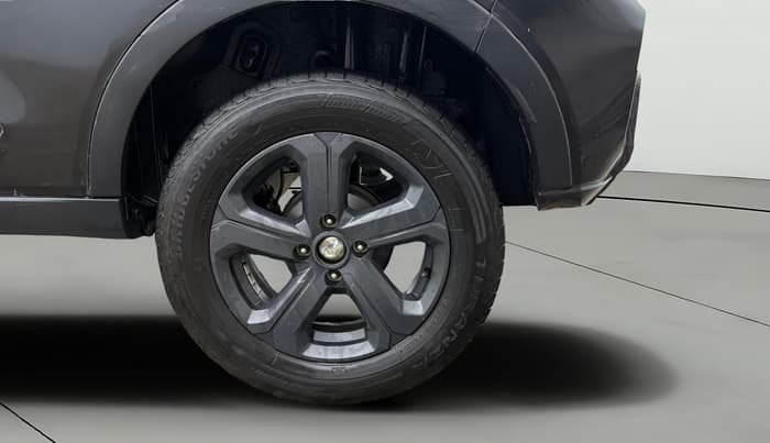 2022 Tata NEXON XZ PLUS (PREMIUM) DIESEL DARK EDITION, Diesel, Manual, 68,579 km, Left Rear Wheel