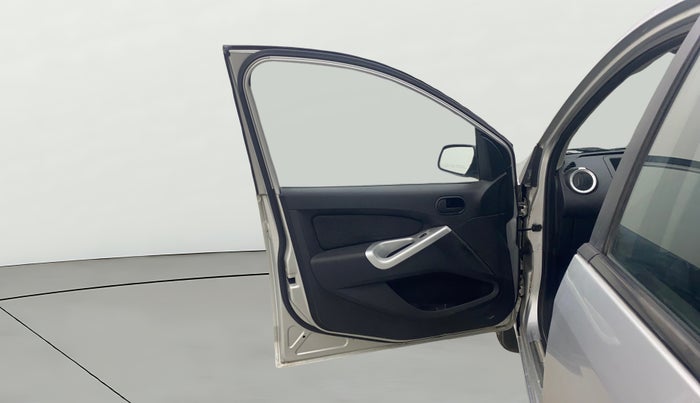 2014 Ford Figo ZXI 1.2 PETROL, Petrol, Manual, 51,337 km, LHS Front Door