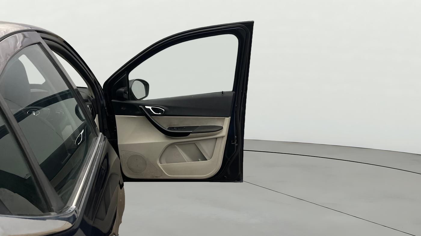 2022 Tata TIGOR XZ PLUS CNG, CNG, Manual, 94,845 km, RHS Front Door