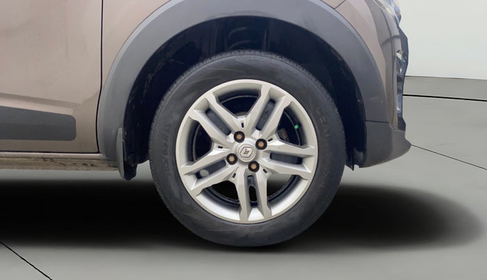 2022 Renault TRIBER RXZ, Petrol, Manual, 75,598 km, Right Front Wheel