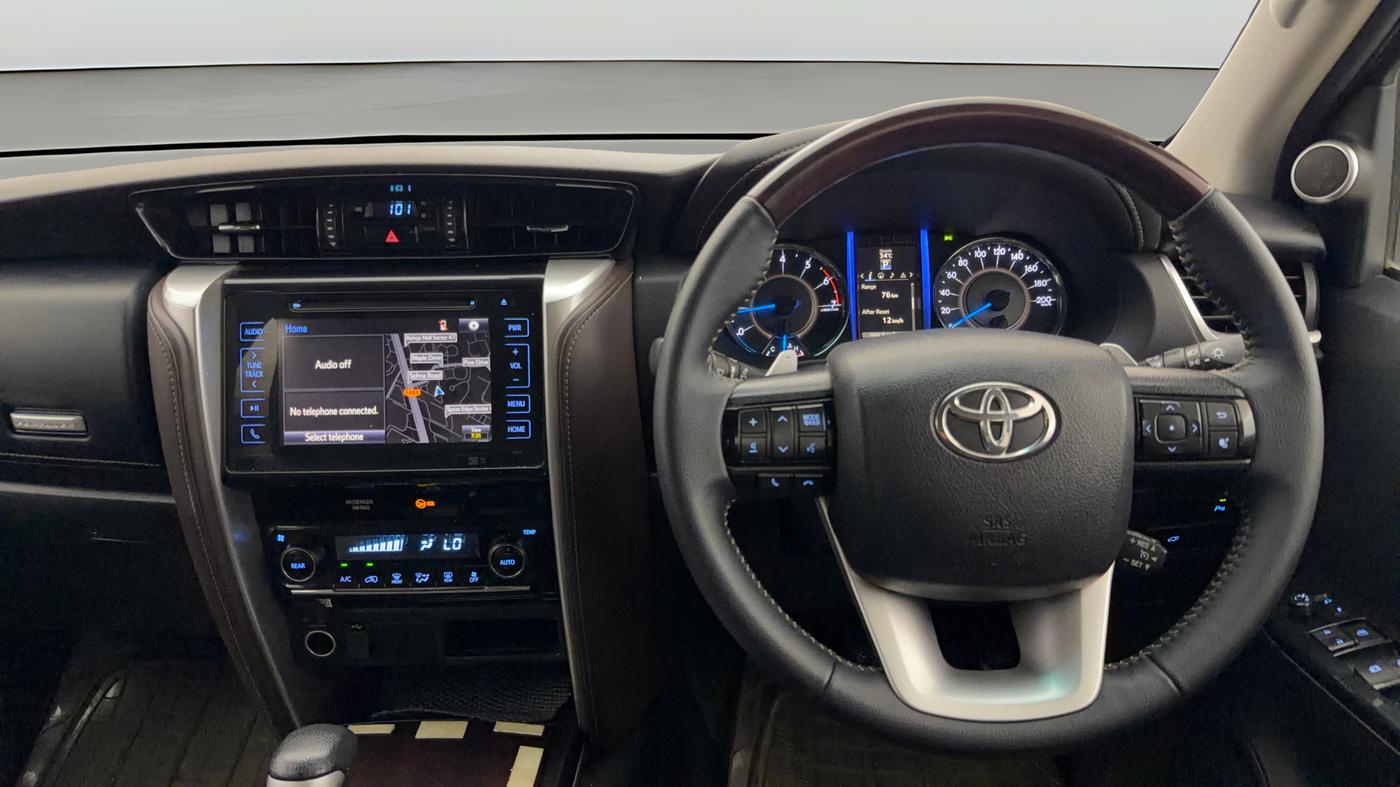 2019 Toyota Fortuner 2.7 4X2 AT, Petrol, Automatic, 24,901 km, Steering Wheel Close Up