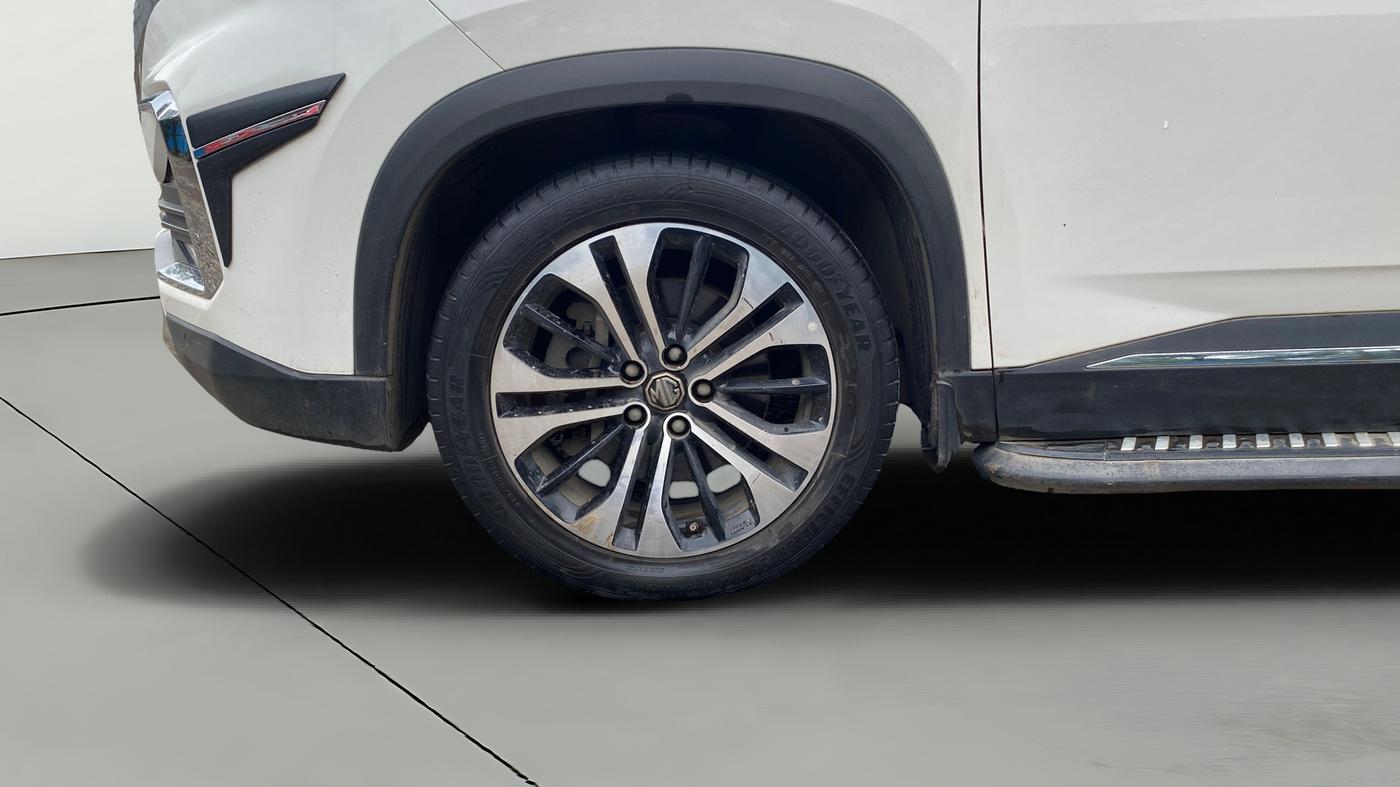 2021 MG HECTOR SMART 1.5 DCT PETROL, Petrol, Automatic, 35,231 km, Left Front Wheel