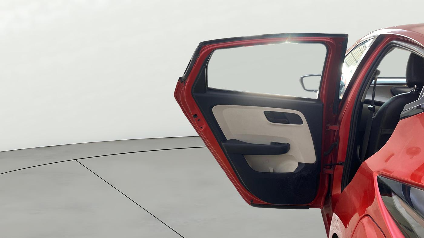 2021 Tata ALTROZ XT PETROL, Petrol, Manual, 51,137 km, LHS Rear Door
