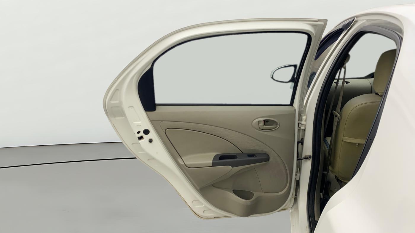 2014 Toyota Etios G, CNG, Manual, 81,154 km, LHS Rear Door
