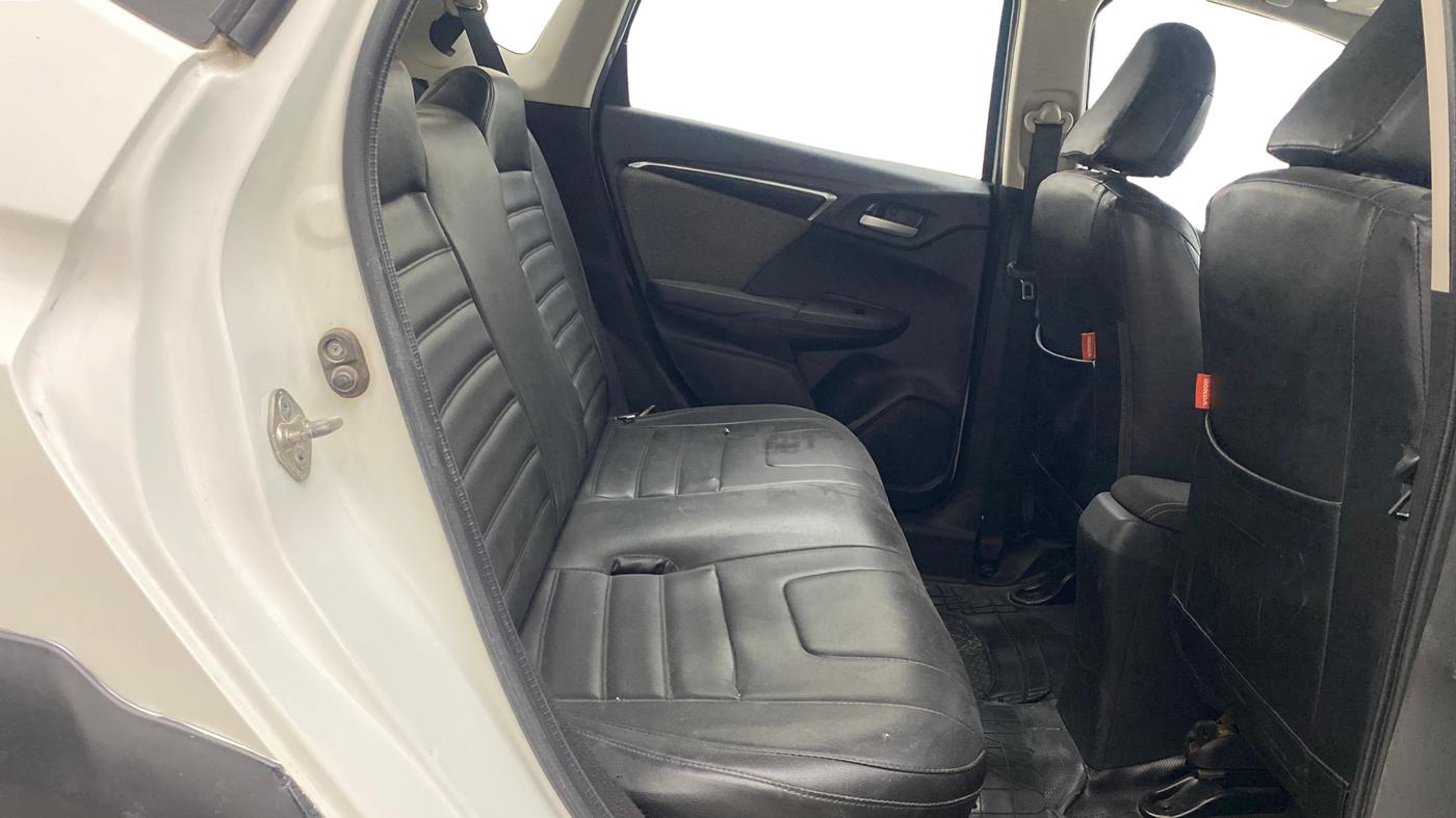 2018 Honda WR-V 1.2L I-VTEC VX MT, Petrol, Manual, 1,16,644 km, Right Side Rear Door Cabin