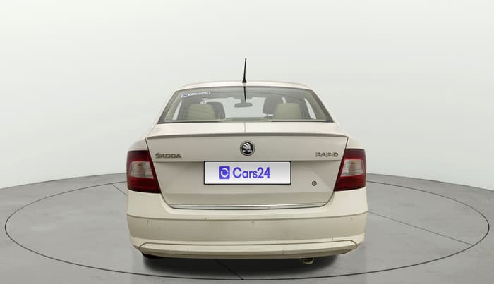 2019 Skoda Rapid STYLE 1.6 MPI AT, Petrol, Automatic, 67,852 km, Back/Rear