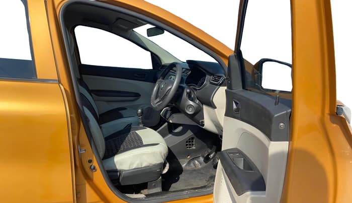 2020 Renault TRIBER RXL MT, Petrol, Manual, 29,344 km, Right Side Front Door Cabin