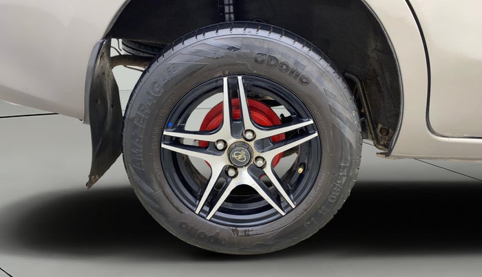 2016 Datsun Go Plus T, Petrol, Manual, 74,805 km, Right Rear Wheel