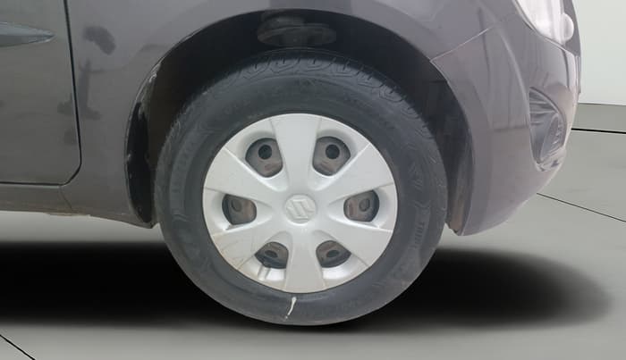 2014 Maruti Ritz VXI, Petrol, Manual, 64,908 km, Right Front Wheel