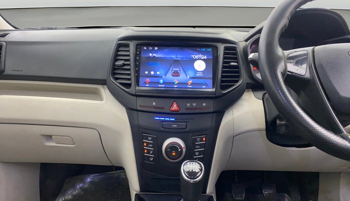 2023 Mahindra XUV300 W4 1.2 PETROL, Petrol, Manual, 14,651 km, Air Conditioner