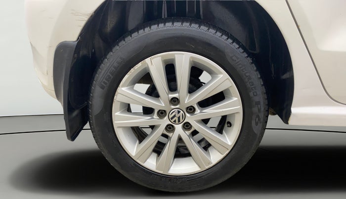 2013 Volkswagen Polo HIGHLINE DIESEL, Diesel, Manual, 88,009 km, Right Rear Wheel