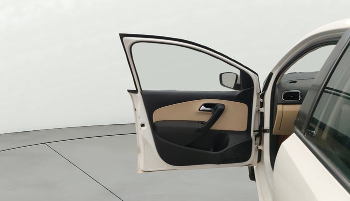 2014 Volkswagen Polo HIGHLINE1.2L, Petrol, Manual, 55,473 km, LHS Front Door