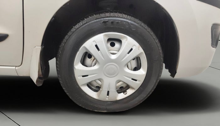 2013 Maruti Wagon R 1.0 LXI, Petrol, Manual, 37,495 km, Right Front Wheel