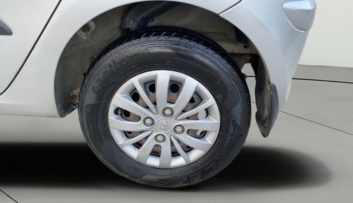 2013 Hyundai i10 MAGNA 1.1, Petrol, Manual, 33,601 km, Left Rear Wheel
