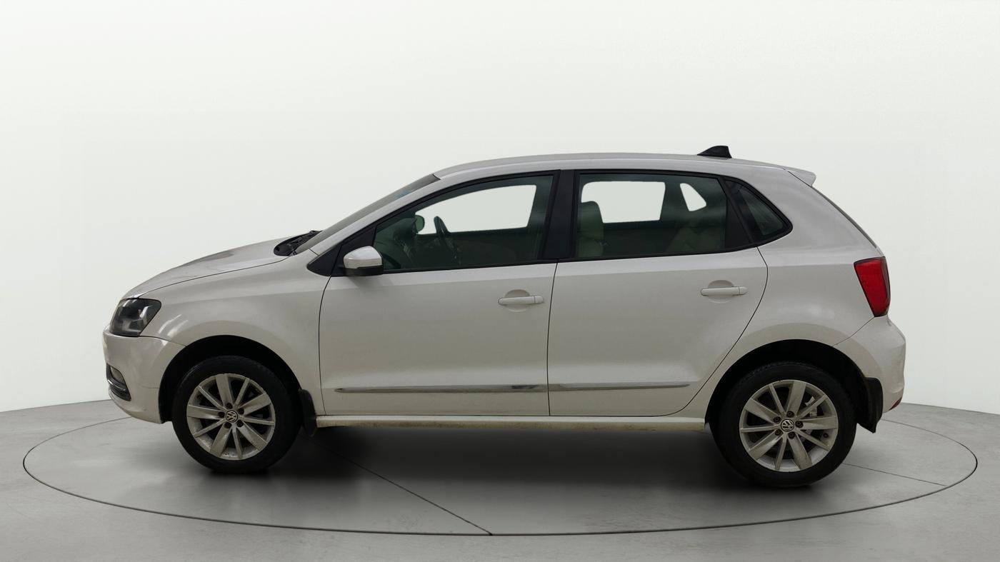 2016 Volkswagen Polo HIGHLINE1.2L, Petrol, Manual, 44,803 km, Left Side