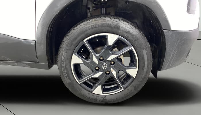 2024 Tata PUNCH  Creative MT Sunroof , Petrol, Manual, 15,446 km, Right Front Wheel