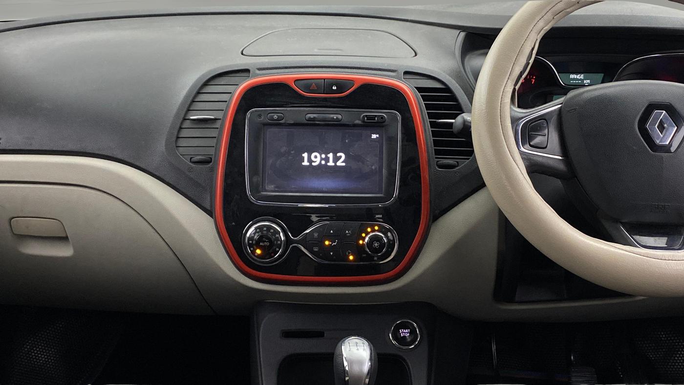 2018 Renault Captur RXT PETROL, Petrol, Manual, 1,46,833 km, Air Conditioner