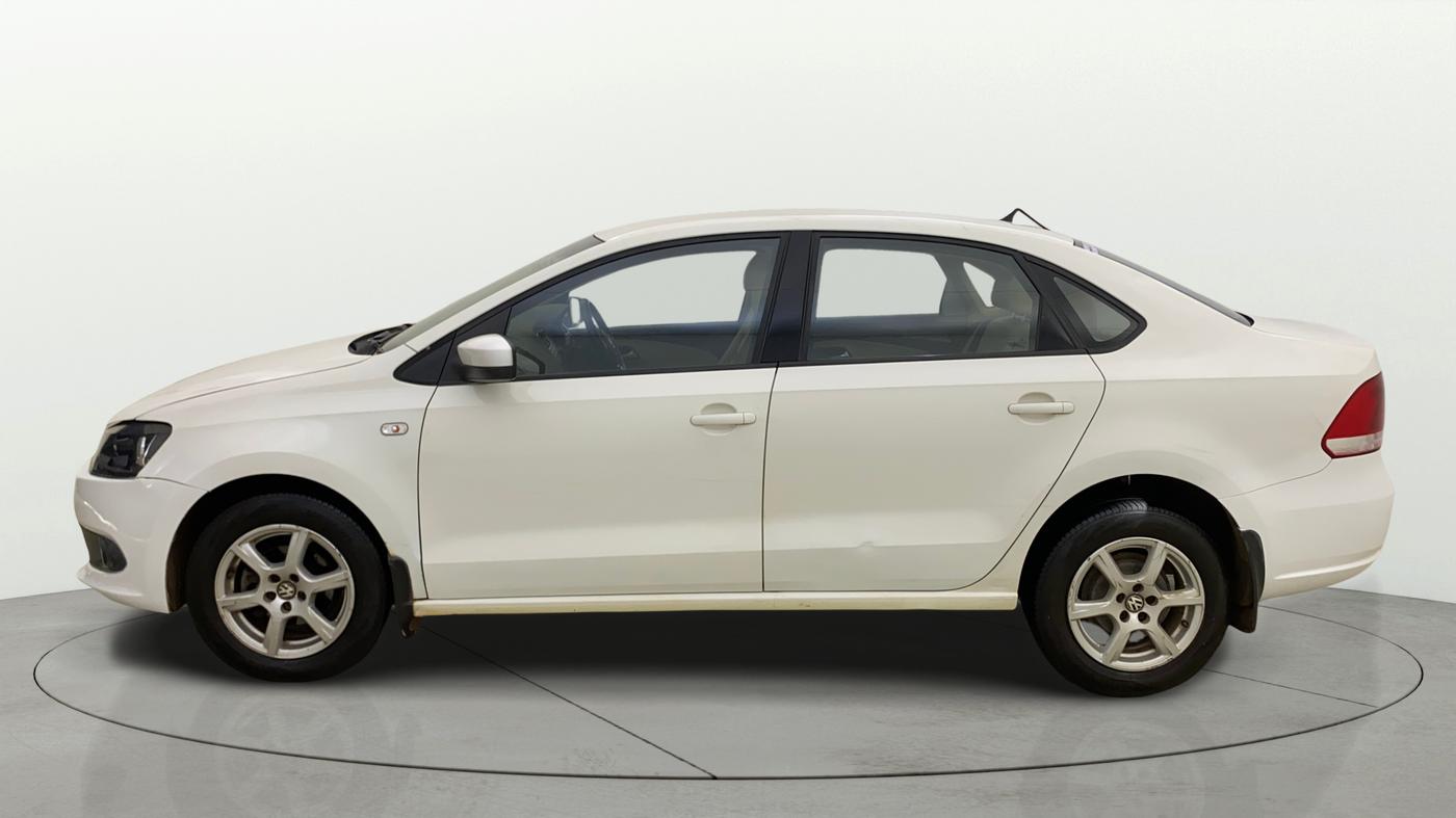 2014 Volkswagen Vento HIGHLINE PETROL AT, Petrol, Automatic, 92,803 km, Left Side