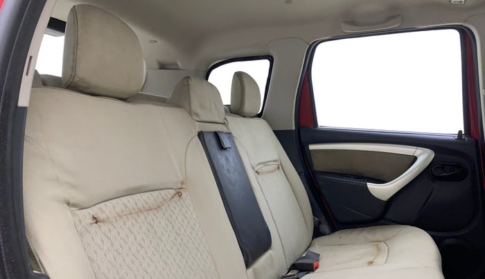 2014 Renault Duster RXL PETROL, Petrol, Manual, 41,936 km, Right Side Rear Door Cabin