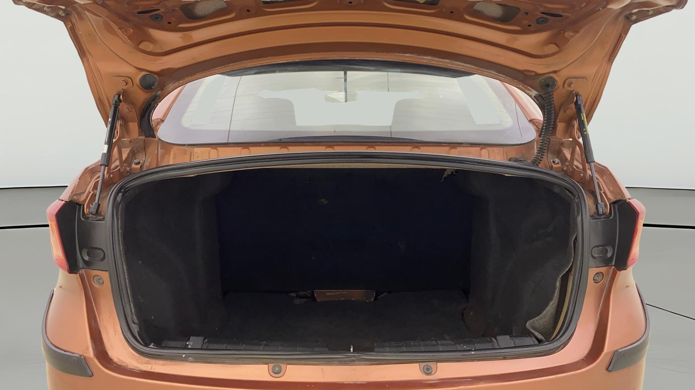2018 Tata TIGOR XZ PETROL, Petrol, Manual, 1,14,201 km, Boot Open Zoomed View