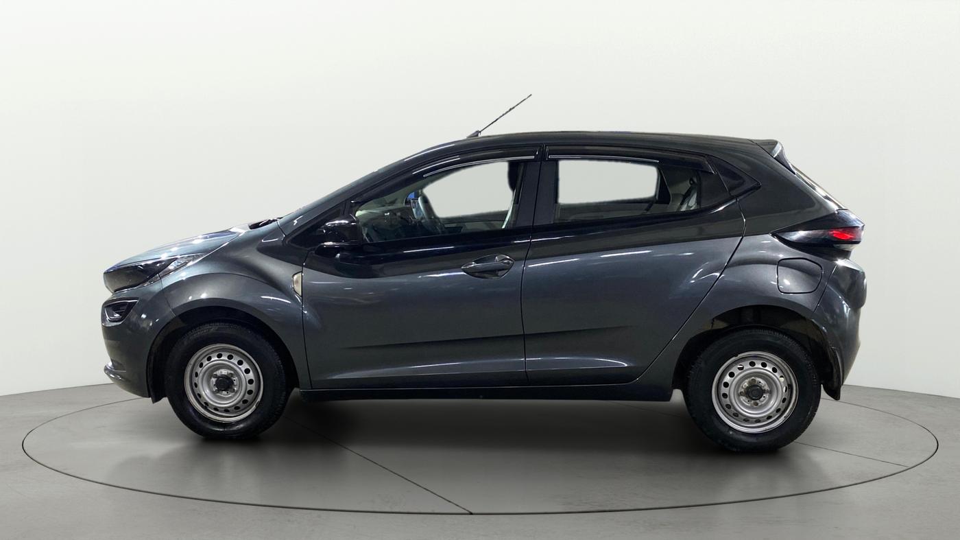 2023 Tata ALTROZ XE PLUS PETROL, Petrol, Manual, 5,171 km, Left Side
