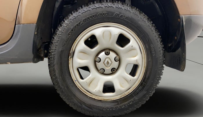 2014 Renault Duster RXL PETROL, Petrol, Manual, 69,454 km, Left Rear Wheel