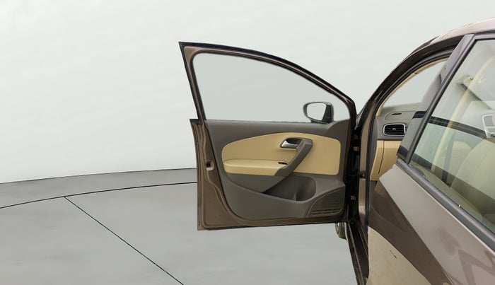 2017 Volkswagen Vento HIGHLINE PLUS 1.5 AT 16 ALLOY, Diesel, Automatic, 1,14,563 km, LHS Front Door