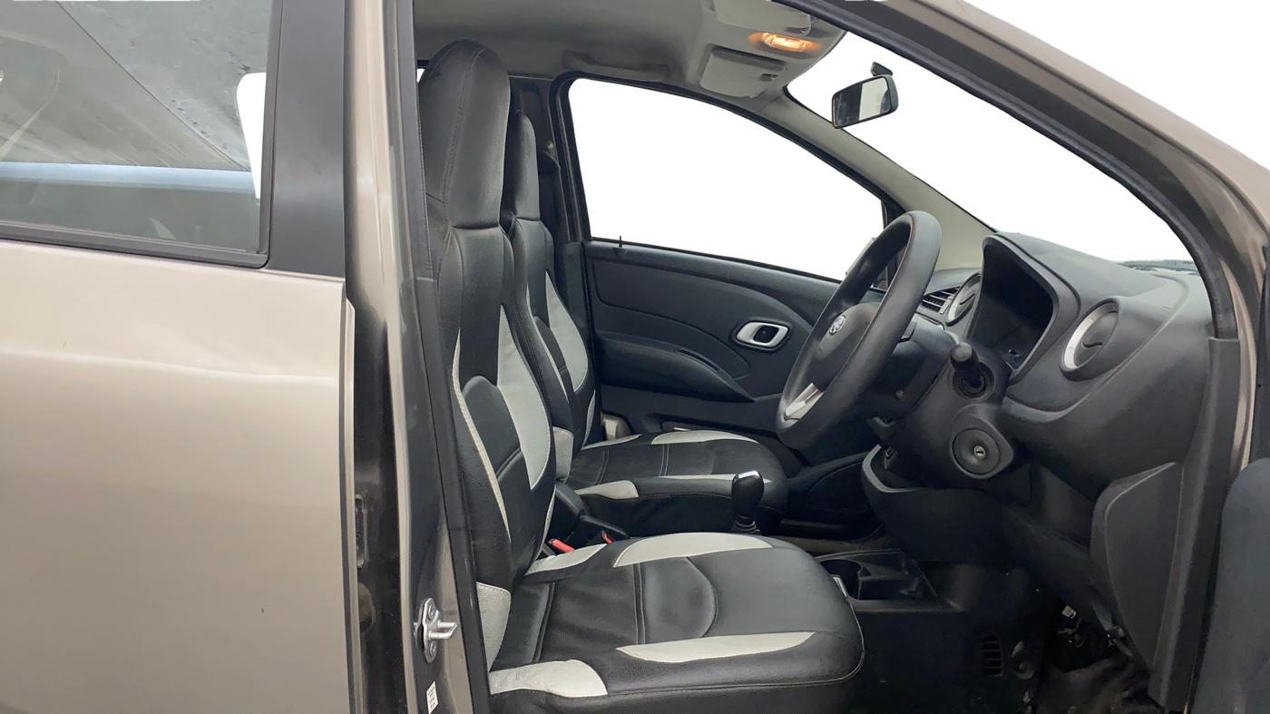 2018 Datsun Redi Go S 1.0 AMT, Petrol, Automatic, 28,250 km, Right Side Front Door Cabin