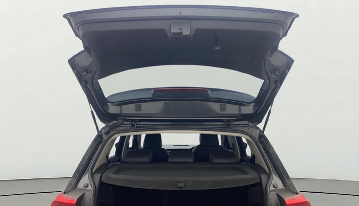 2023 Skoda KUSHAQ STYLE 1.0L TSI AT, Petrol, Automatic, 17,978 km, Boot Door Open