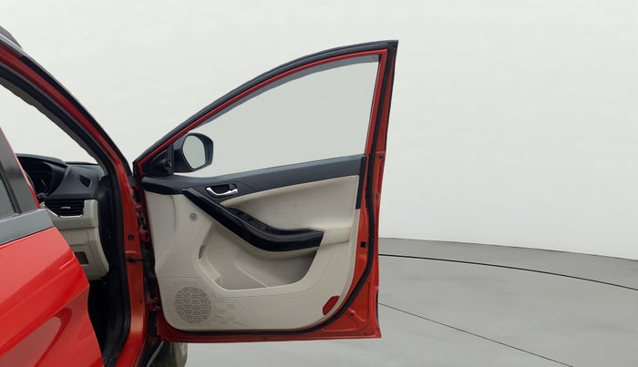 2021 Tata NEXON XZ PLUS SUNROOF PETROL DUAL TONE, Petrol, Manual, 52,481 km, RHS Front Door