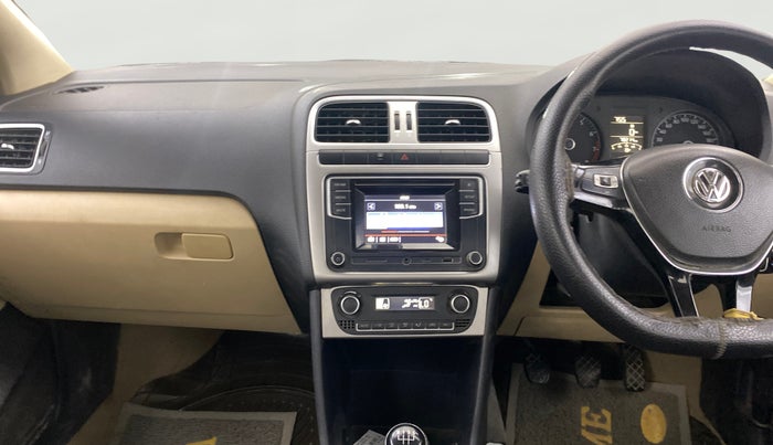 2016 Volkswagen Ameo HIGHLINE1.2L, Petrol, Manual, 78,230 km, Air Conditioner