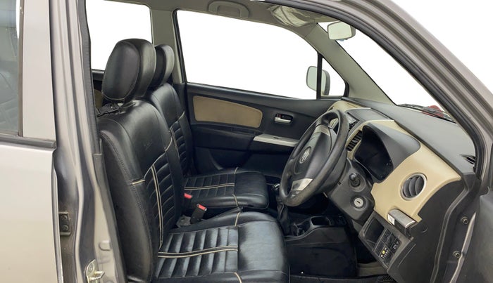 2018 Maruti Wagon R 1.0 LXI CNG, CNG, Manual, 62,534 km, Right Side Front Door Cabin