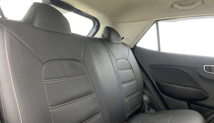2021 Hyundai VENUE S 1.2, Petrol, Manual, 24,981 km, Right Side Rear Door Cabin