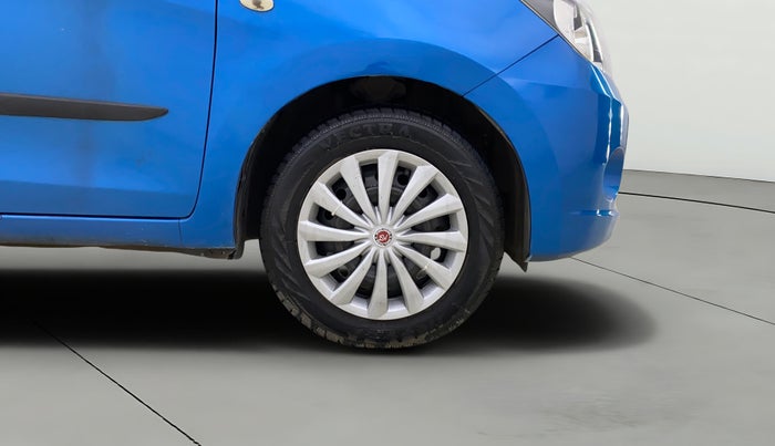 2017 Maruti Celerio VXI CNG, CNG, Manual, 23,981 km, Right Front Wheel