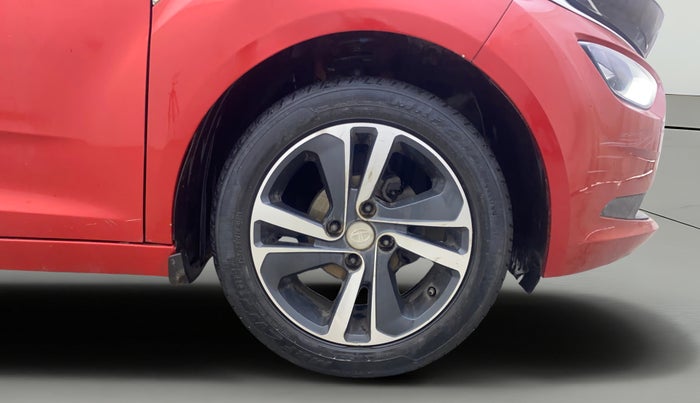 2021 Tata ALTROZ XZ PETROL, Petrol, Manual, 43,470 km, Right Front Wheel