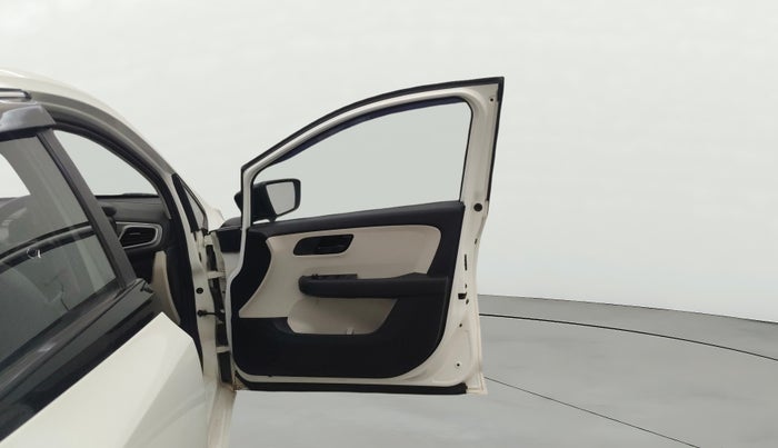 2023 Tata ALTROZ XT PETROL, Petrol, Manual, 15,498 km, RHS Front Door