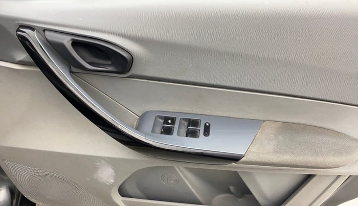 2022 Tata TIGOR XZ CNG, CNG, Manual, 78,806 km, Driver Side Door Panels Control