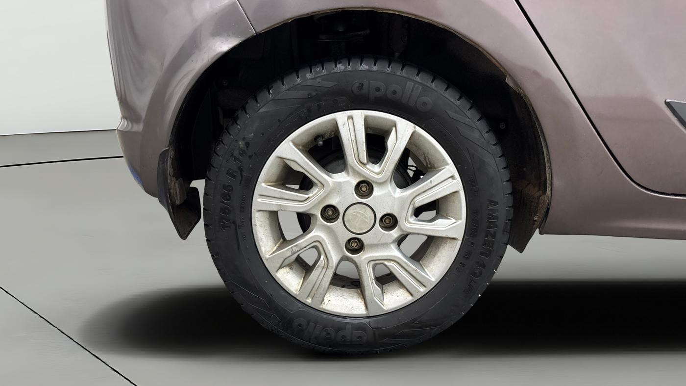 2018 Tata Tiago XZA PETROL, Petrol, Automatic, 77,339 km, Right Rear Wheel