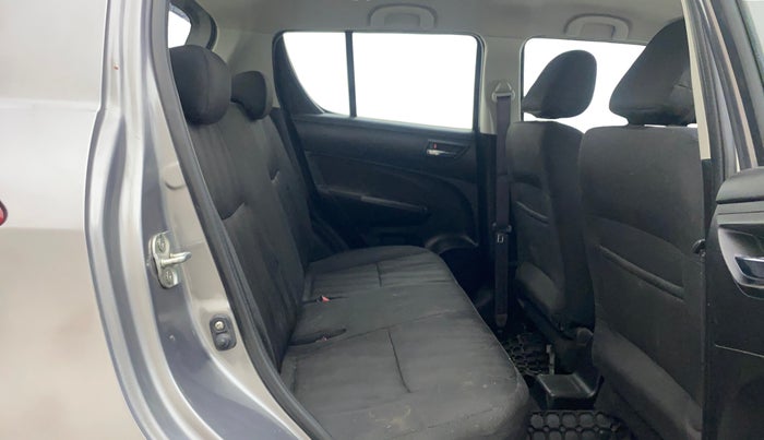 2014 Maruti Swift VDI, Diesel, Manual, 1,35,287 km, Right Side Rear Door Cabin