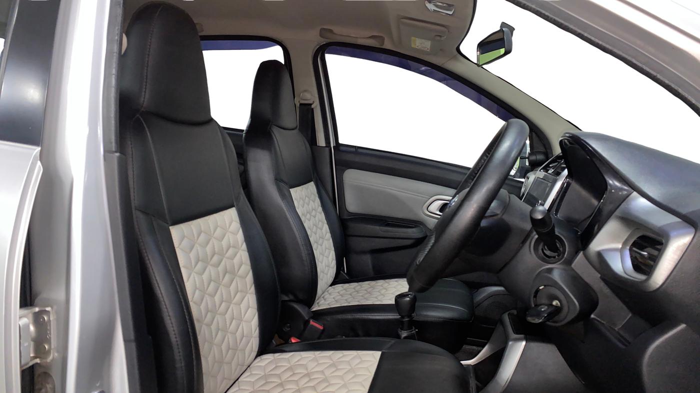 2021 Datsun Redi Go T(O) 1.0, Petrol, Manual, 25,907 km, Right Side Front Door Cabin