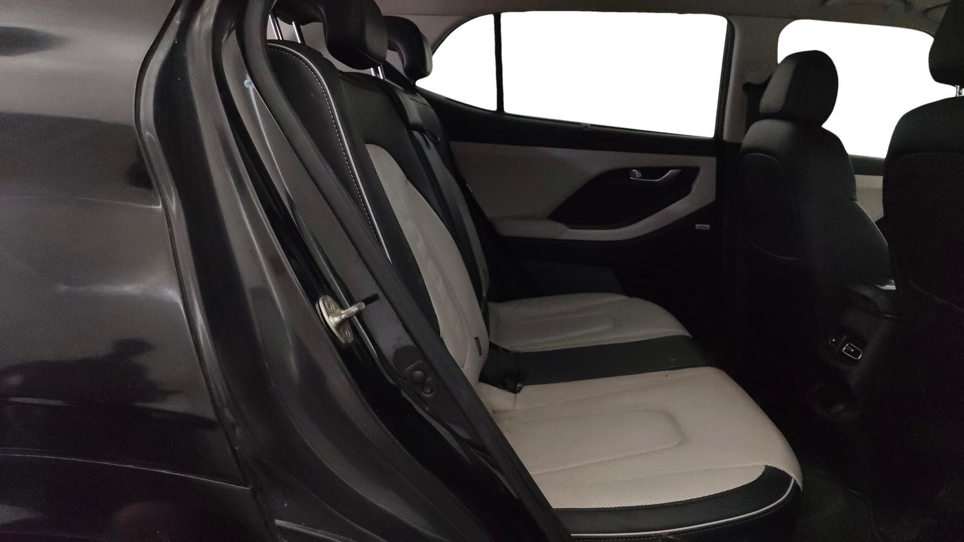 2021 Hyundai Creta SX (O) AT 1.5 DIESEL, Diesel, Automatic, 1,33,391 km, Right Side Rear Door Cabin