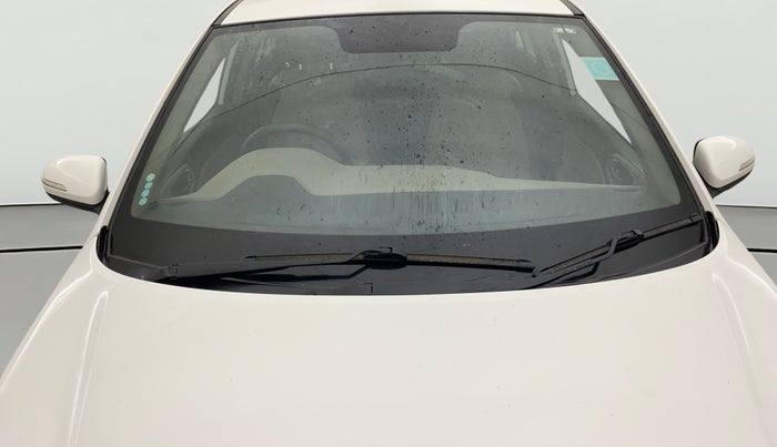 2016 Hyundai Elite i20 SPORTZ 1.2, Petrol, Manual, 1,05,342 km, Front Windshield