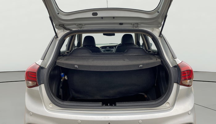 2018 Hyundai Elite i20 SPORTZ 1.2, CNG, Manual, 82,162 km, Boot Open Zoomed View